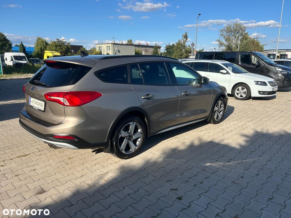 Ford Focus 1.5 EcoBoost Active - 6