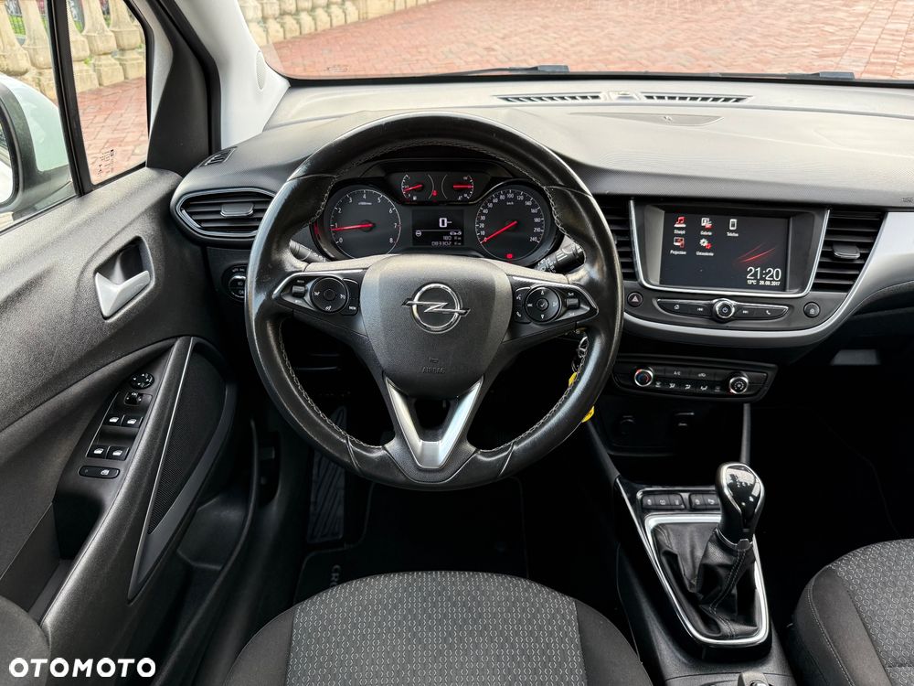 Opel Crossland X 1.2 T Design Line S&S - 33