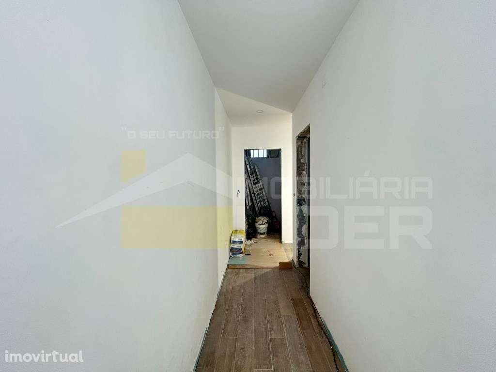 Oportunidade , Moradia T2 Paredes - Grande imagem: 3/12