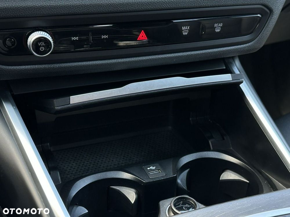 BMW Seria 3 320d xDrive MHEV Sport Line - 27