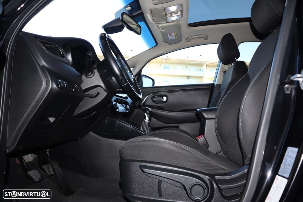 Kia Carens 1.7 CRDi ISG TX - 17