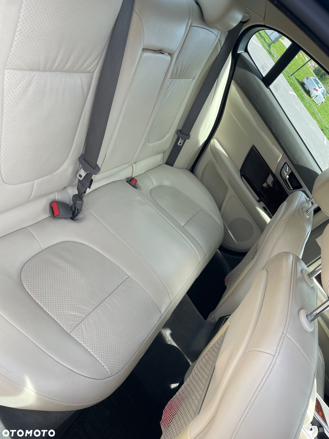 Jaguar XF 4.2 SV8 - 4