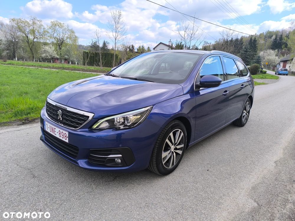 Peugeot 308 BlueHDi 130 Stop & Start Allure Business-Paket - 1