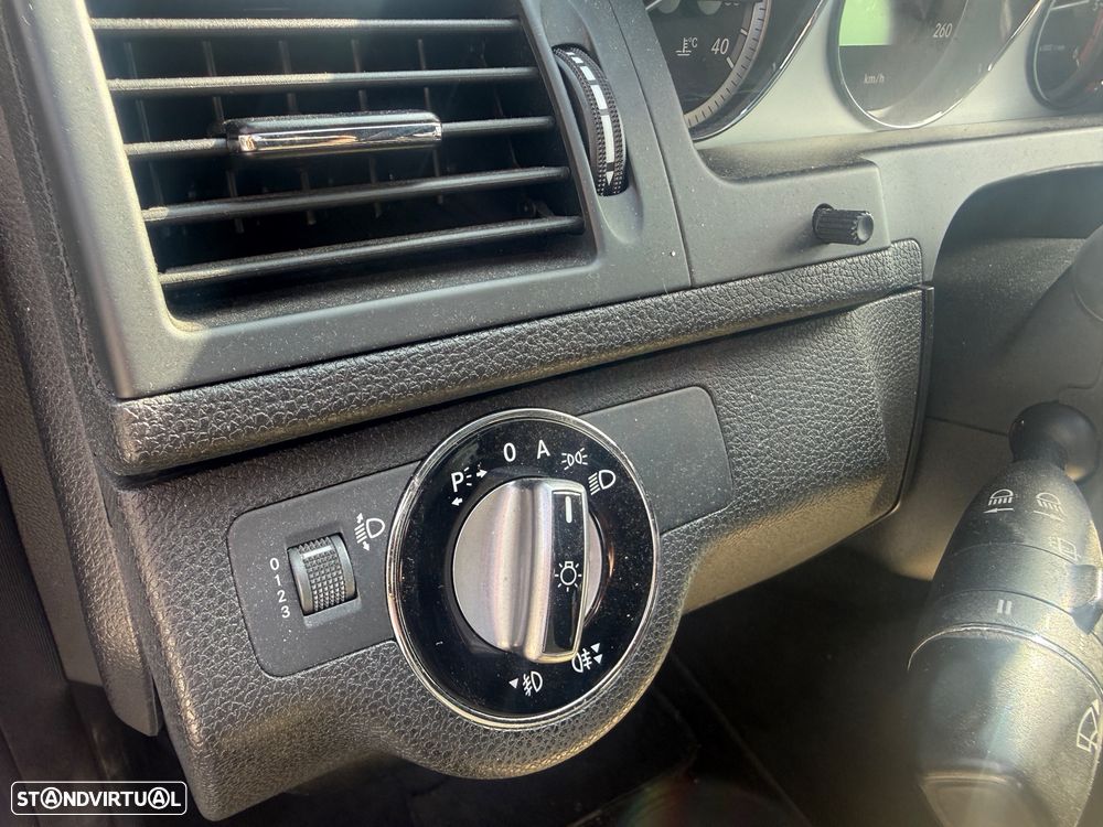 Mercedes-Benz C 220 Station CDI DPF BlueEFFICIENCY Avantgarde - 34