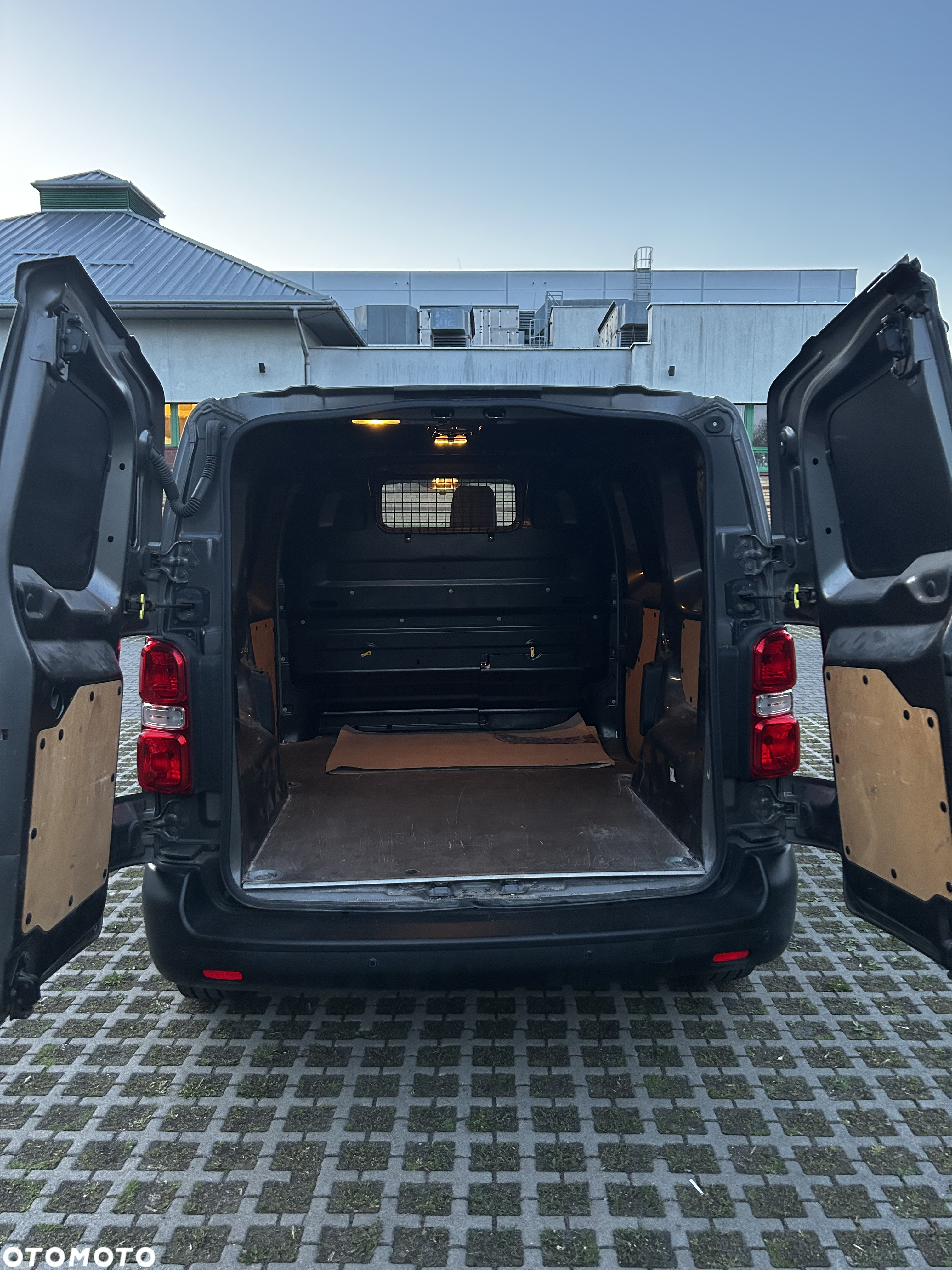 Toyota ProAce 1.6 D-4D Medium 2,6t (bryg.) - 6