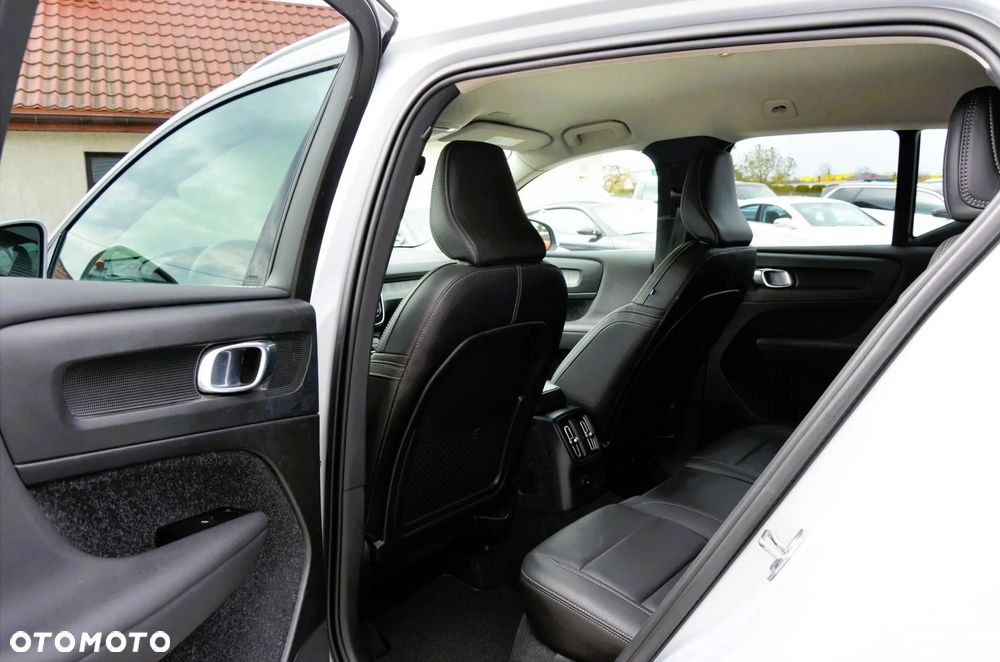 Volvo XC 40 T4 Recharge DKG Inscription - 12