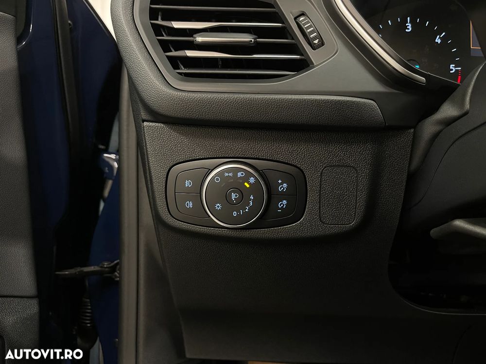 Ford Focus 1.5 EcoBlue Connected - 24