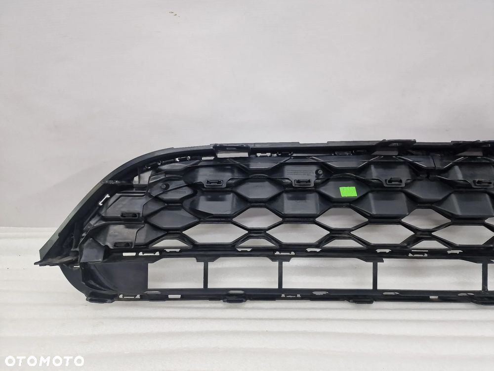 MINI F60 LIFT S COUNTRYMAN 19- KRATKA ŚRODKOWA ZDERZAKA PRZEDNIEGO PRZÓD / ATRAPA / GRILL , NR 7931641 , NR AUKCJI KR323 - 8