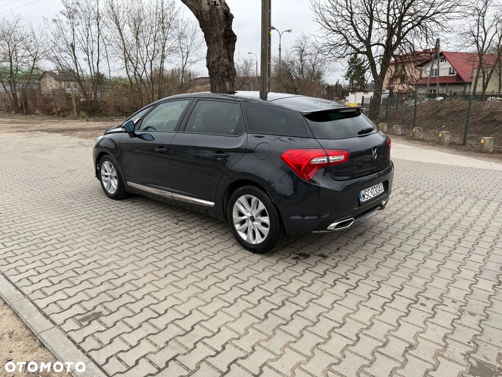 DS Automobiles DS 5 - 5
