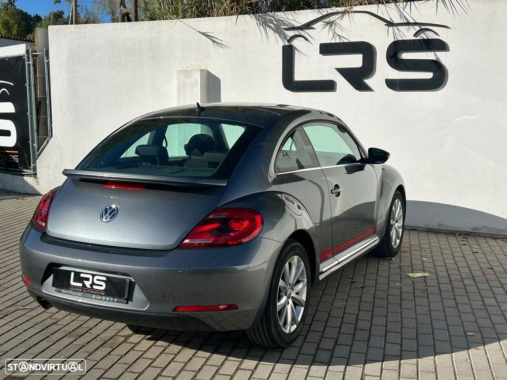 VW New Beetle - 8