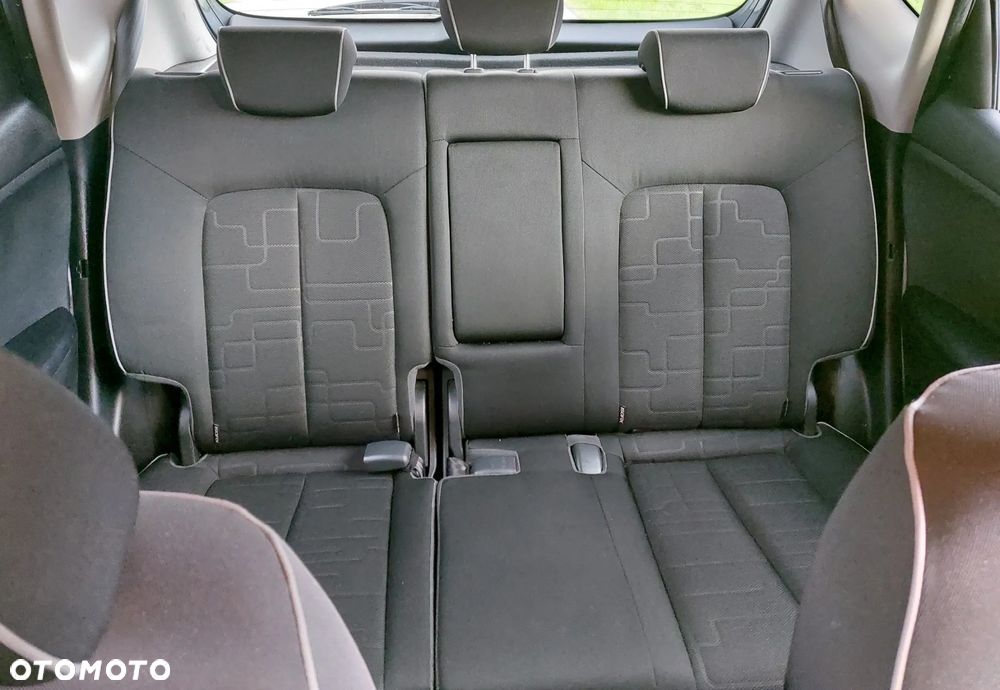 Kia Venga 1.6 L - 9