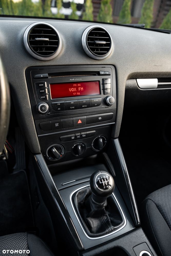 Audi A3 Sportback 1.6 Ambition - 32