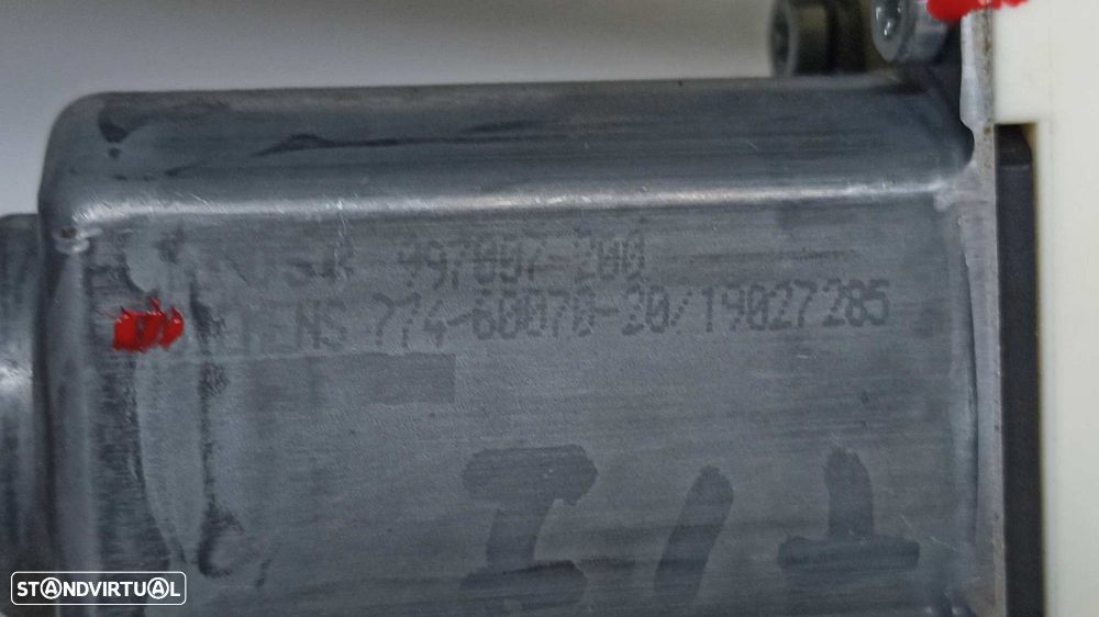 MOTOR ELEVADOR TRASEIRO ESQUERDO AUDI A6 BERLINA (4F2) 2.7 TDI - 4