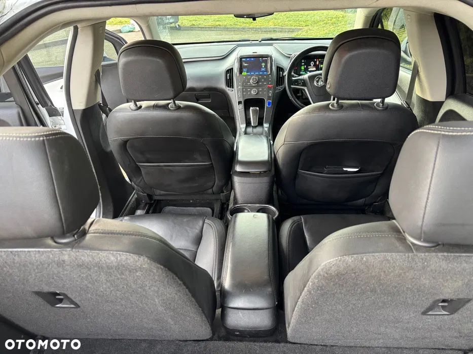 Opel Ampera - 7
