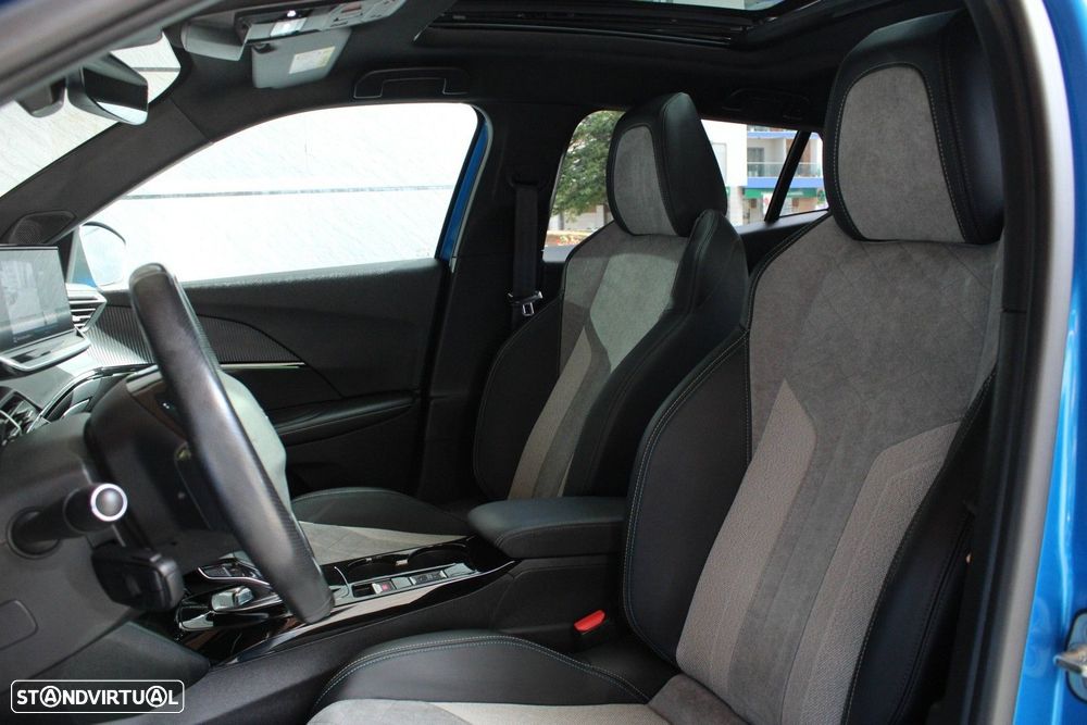 Peugeot e-2008 GT Pack - 46