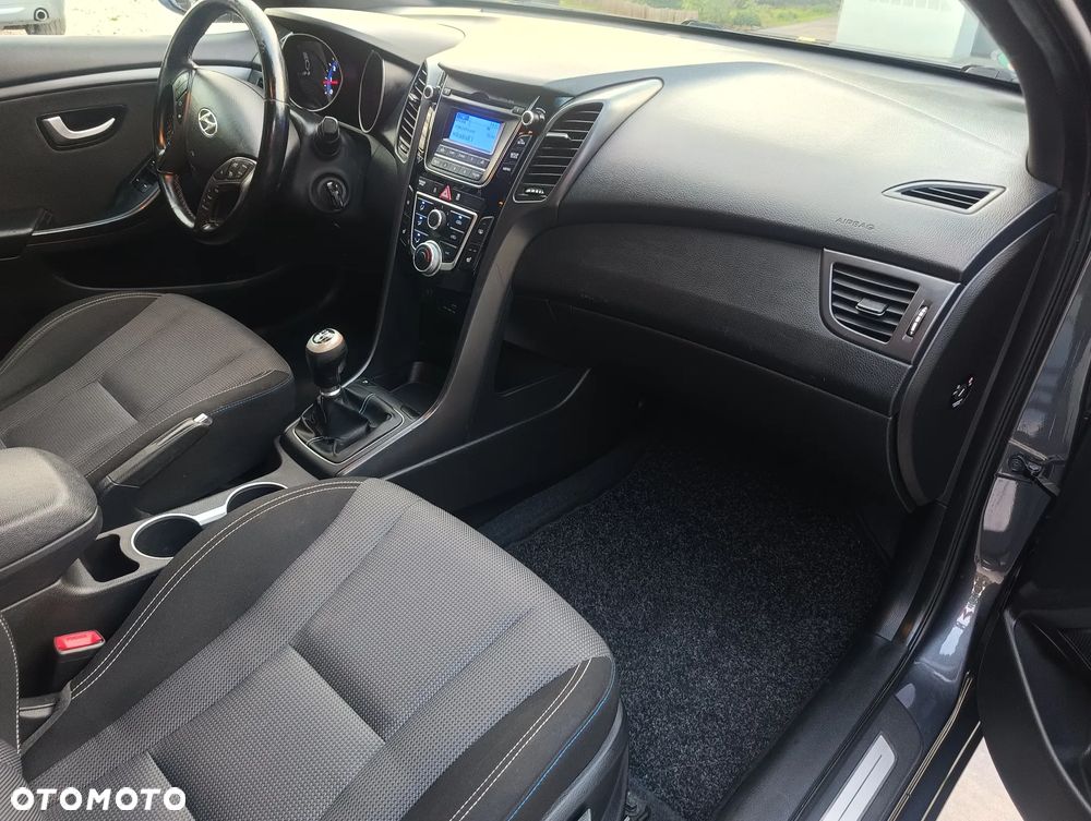 Hyundai i30 1.4 Passion Plus - 14