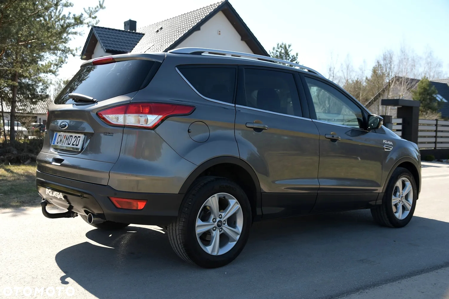 Ford Kuga - 12