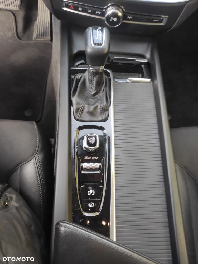 Volvo V60 D4 SCR AWD Momentum - 7