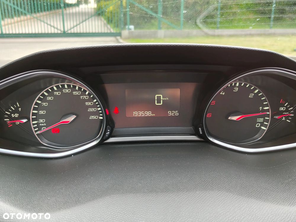 Peugeot 308 1.6 HDi Premium - 31