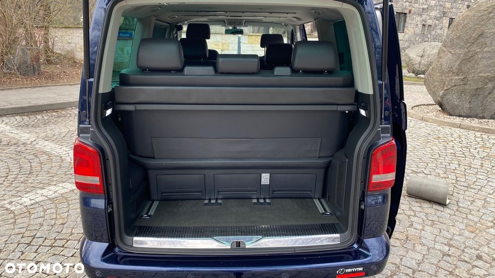 Volkswagen Multivan - 20