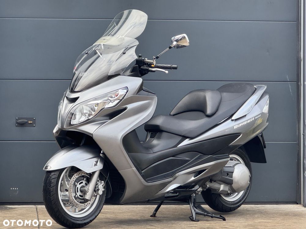 Suzuki Burgman - 16