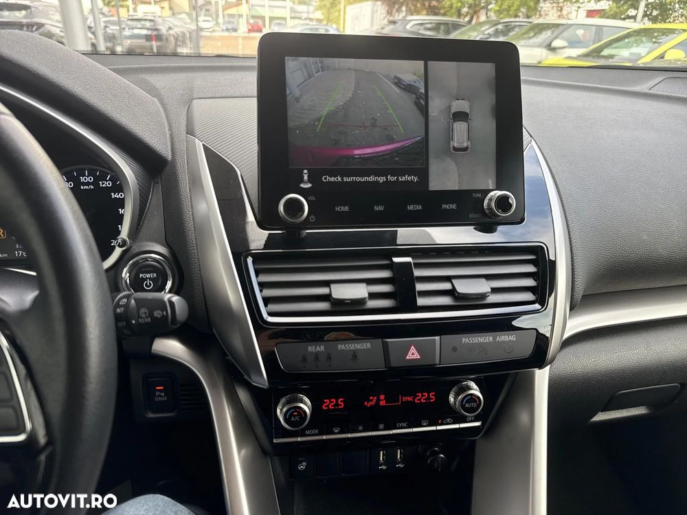 Mitsubishi Eclipse-Cross - 14