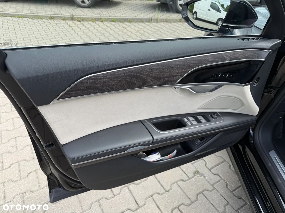 Audi A8 50 TDI mHEV Quattro Tiptr - 11