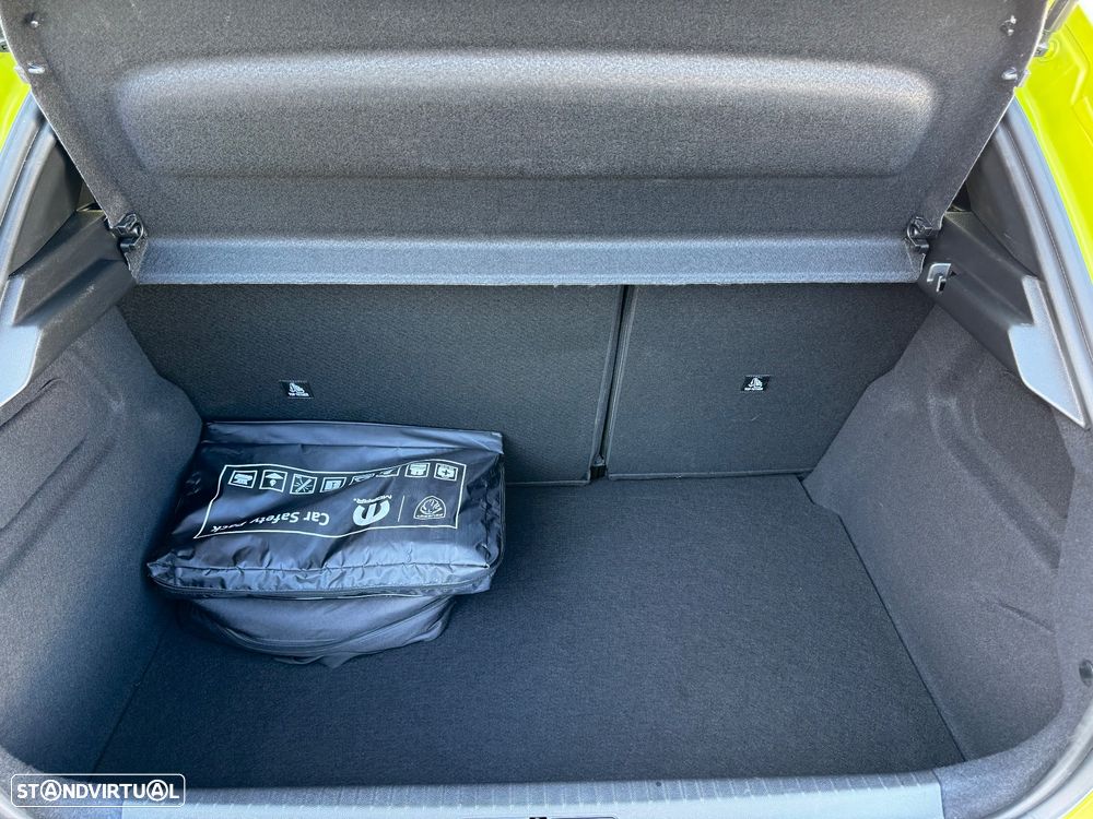 Peugeot e-208 Allure - 21