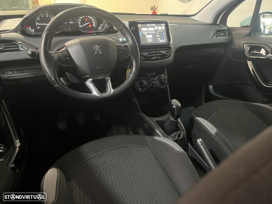 Peugeot 208 1.2 PureTech Active - 21