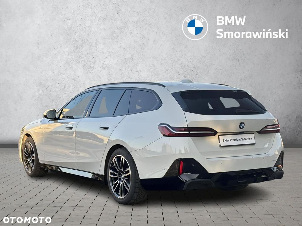 BMW Seria 5 520d xDrive mHEV M Sport - 3