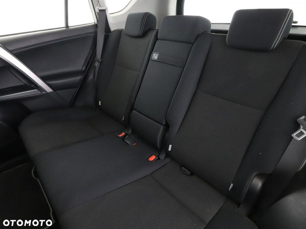 Toyota RAV4 - 17