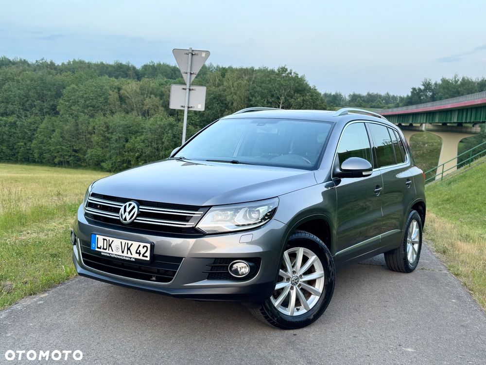Volkswagen Tiguan 2.0 TDI DPF 4Motion BlueMotion Technology DSG Lounge Sport & Style - 23