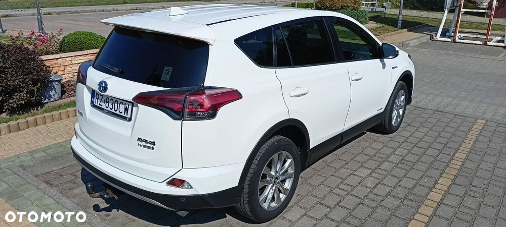 Toyota RAV4 - 6