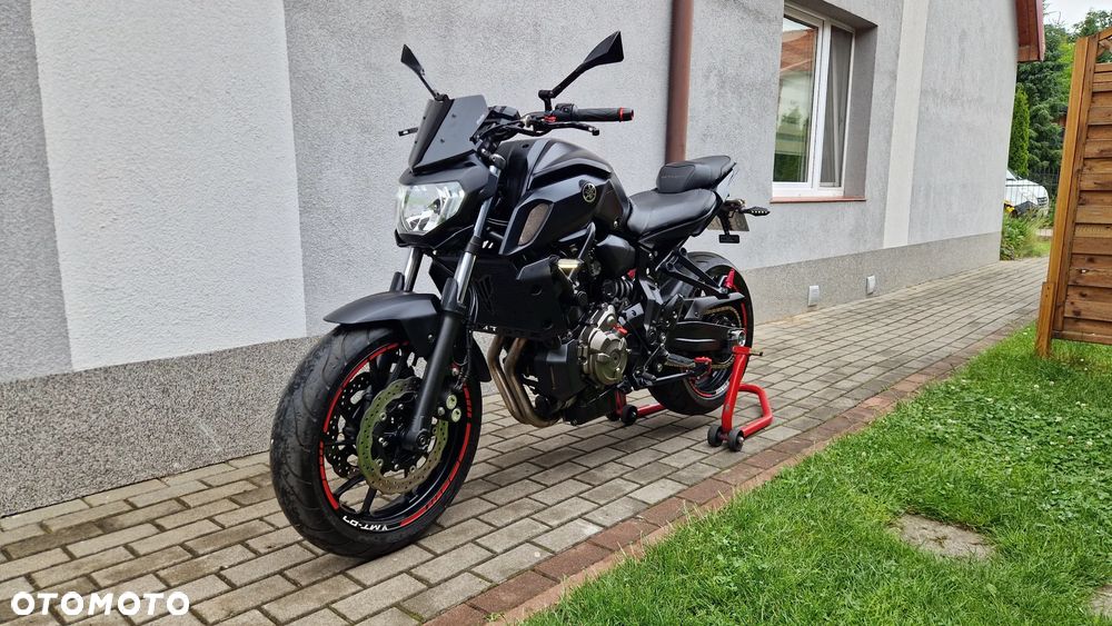 Yamaha MT - 12