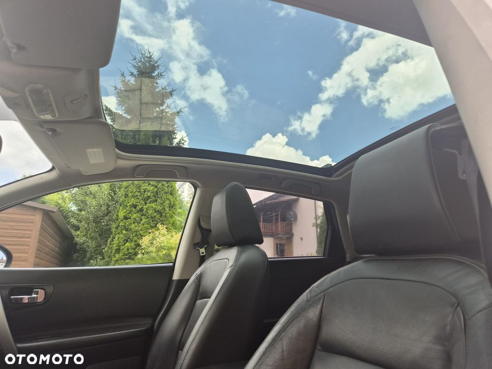 Nissan Qashqai 2.0 4x4 Tekna Premium - 10