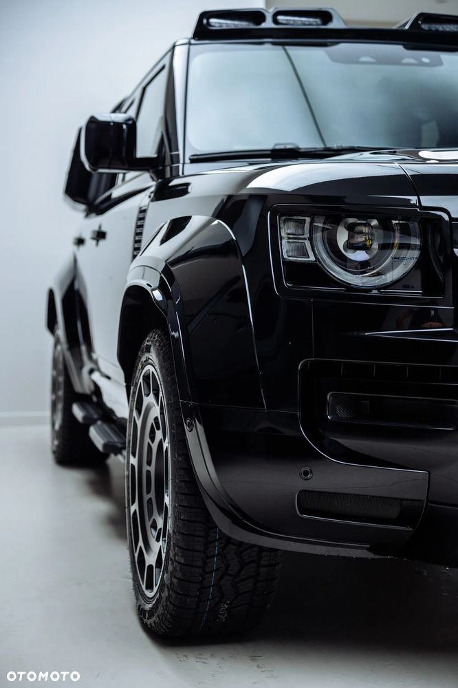 Land Rover Defender - 3