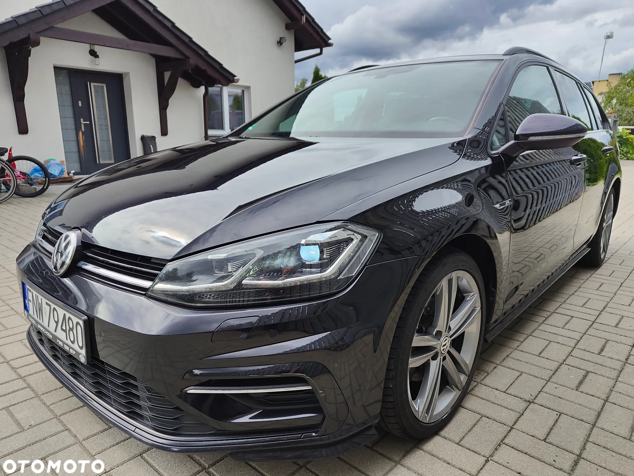 Volkswagen Golf Variant 2.0 TDI SCR DSG R-Line - 10