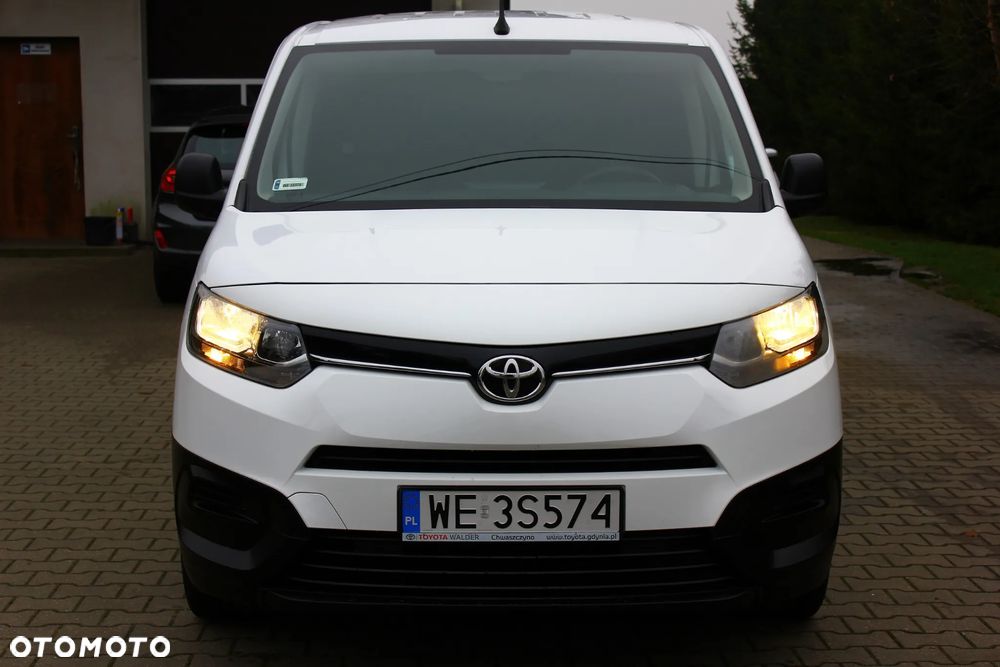 Toyota Proace City CHŁODNIA 1.5D-4D 102KM LONG L2 3 Osobowy - 22
