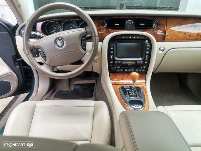 Jaguar XJ XJ6 3.0 - 8