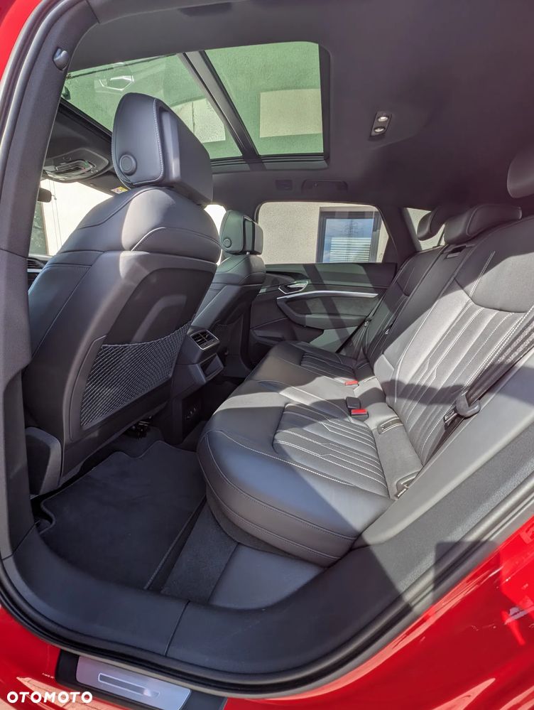 Audi e-tron 55 Quattro S Line - 28