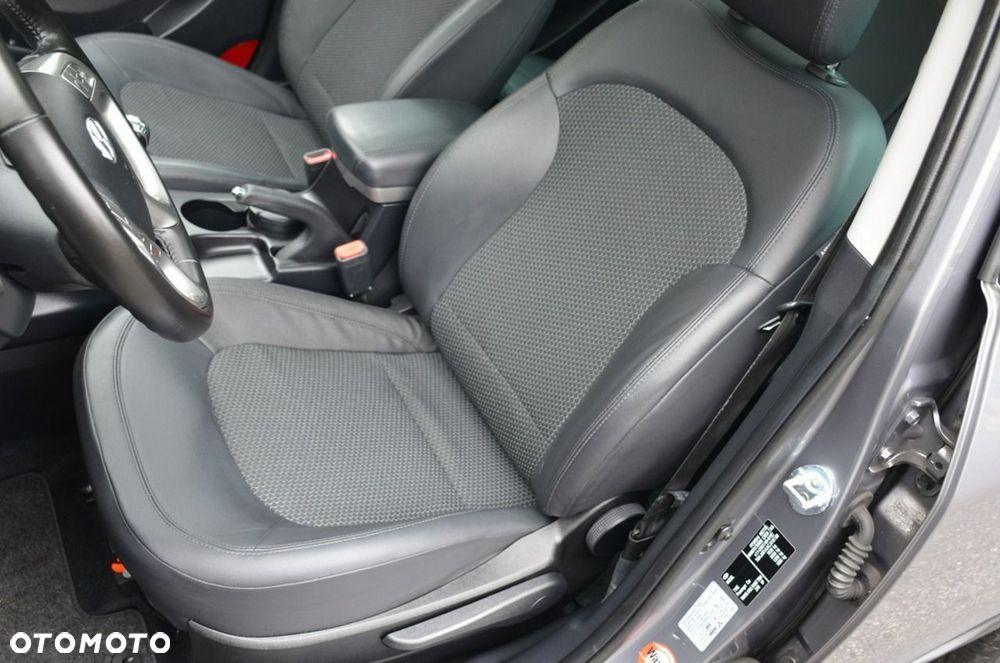 Hyundai ix35 - 24