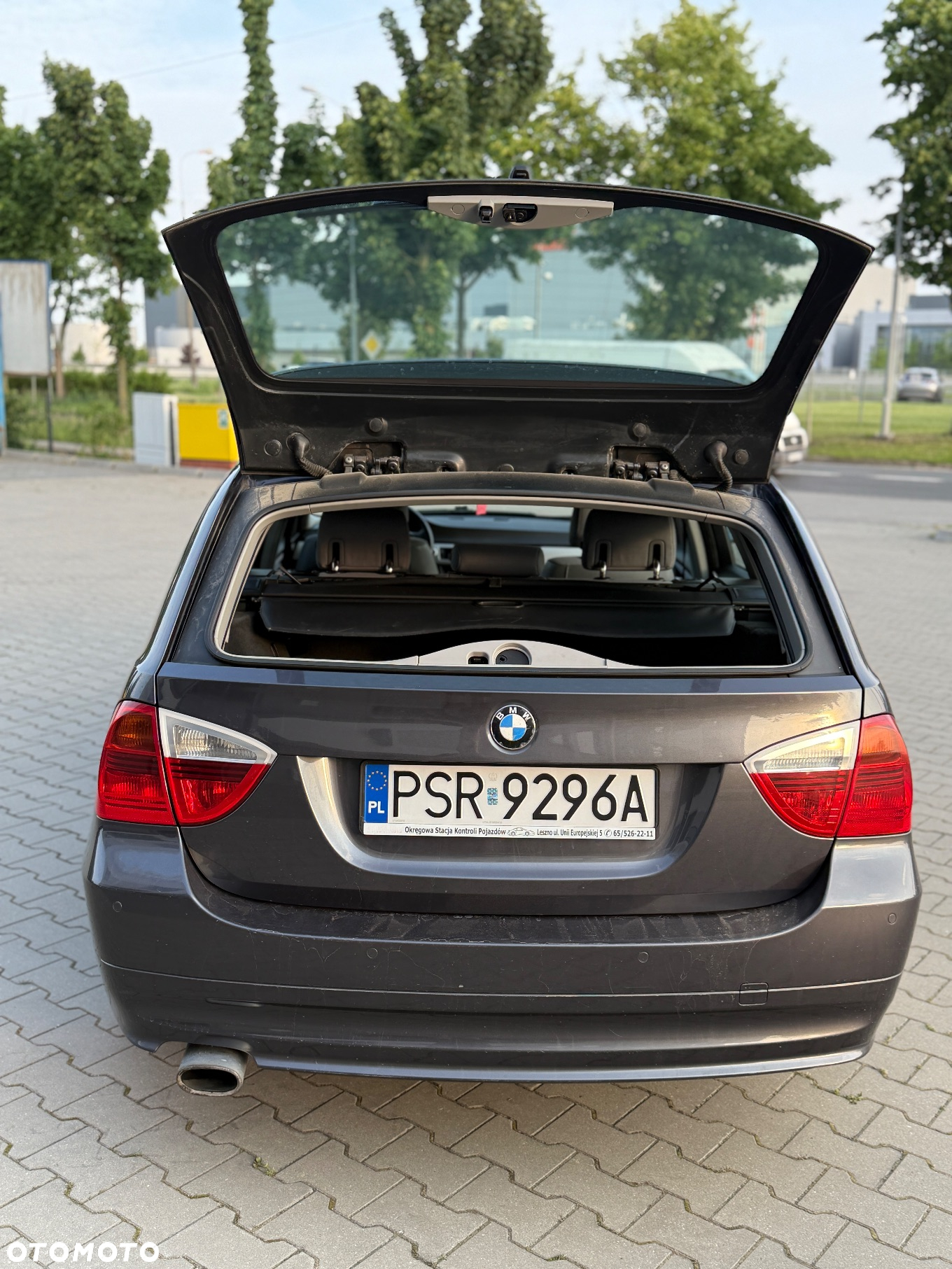 BMW Seria 3 320d DPF Touring - 8