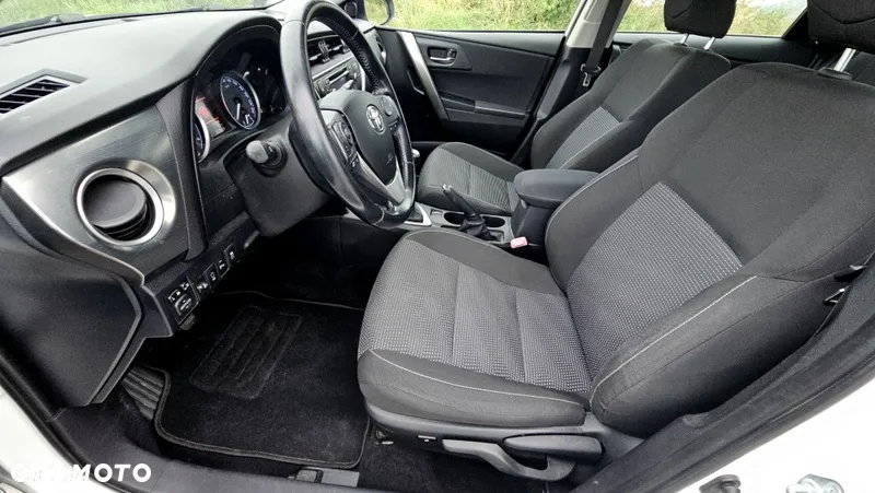 Toyota Auris 2.0 D-4D Prestige - 20