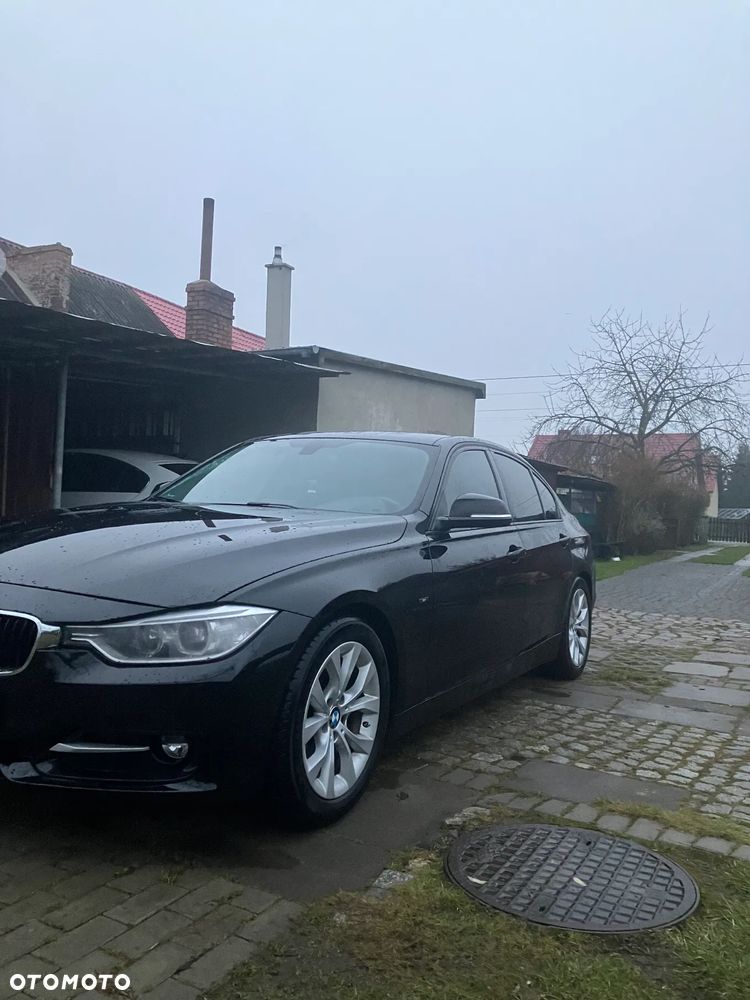 BMW Seria 3 316d Sport Line - 2