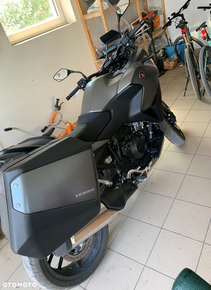Honda NT - 6