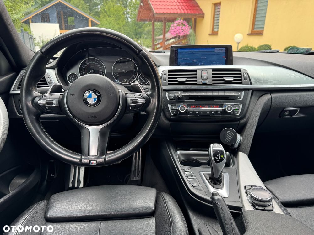 BMW Seria 3 320d xDrive Sport - 35