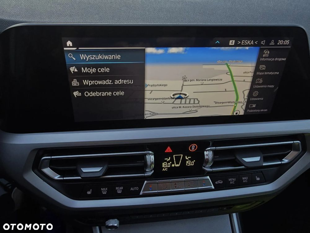 BMW Seria 3 318d Touring Advantage - 34