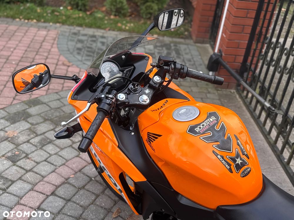 Honda CBR - 15