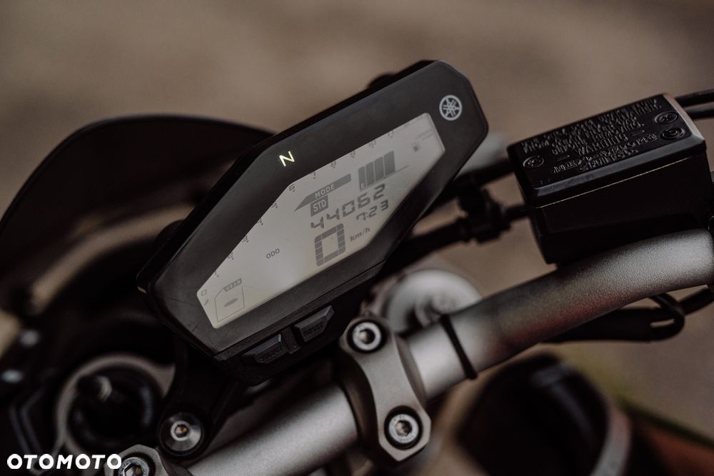 Yamaha MT - 7