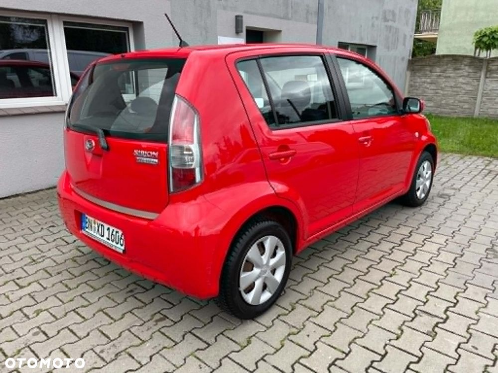 Daihatsu Sirion 1.0 - 23